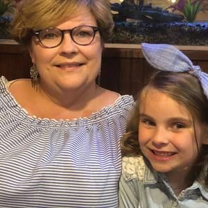 Meet your Posher, Lisa